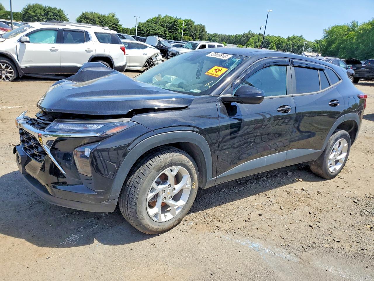 2025 CHEVROLET TRAX LS photo 1