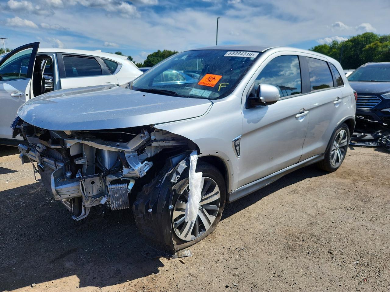 2026 MITSUBISHI OUTLANDER S/SE photo 1